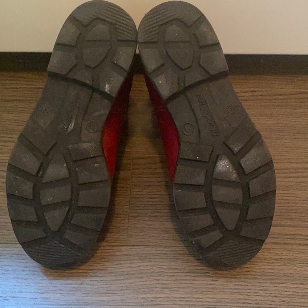Red bunstones